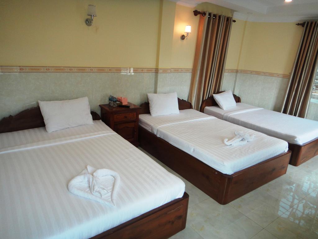 Borey Vatanac Guesthouse Kampot Exterior photo