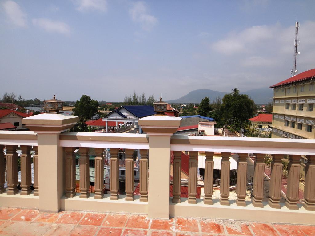 Borey Vatanac Guesthouse Kampot Exterior photo
